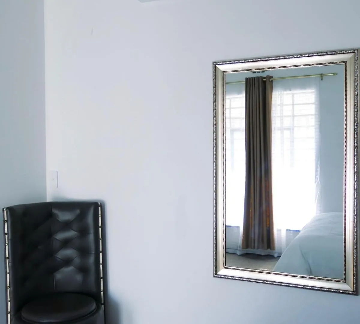 Homestay 33 On Goulborn Goodwood Apartment Cape Town
